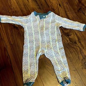 Burt’s Bees 🐝 Footie